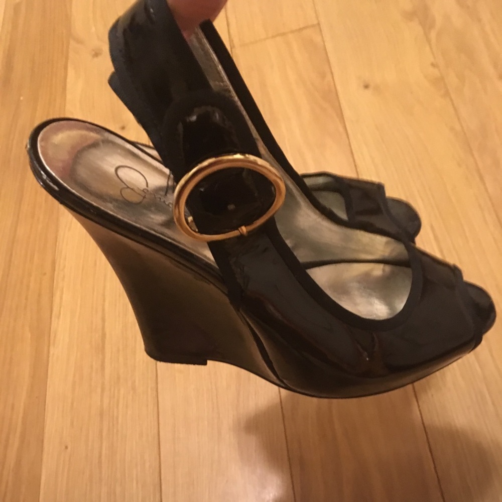 Jessica Simpson black wedges ❤️